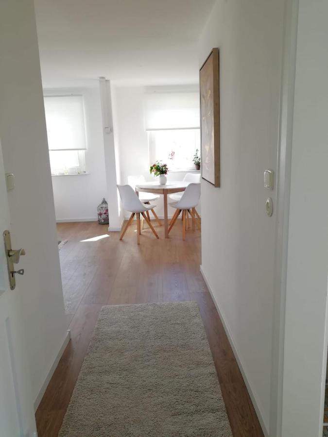 Frisch Renoviert Mit Dachterrasse - Geniesse Ruhe Und Grun Nahe Neustadt Aisch Нойщат ан дер Айш Екстериор снимка